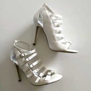 ❤️[3/$35] Tildon Janessa Strappy White Heels